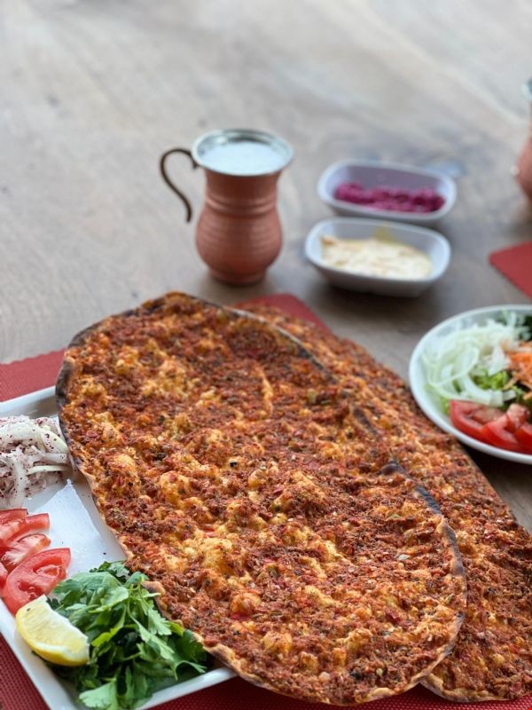 2 Kişilik Lahmacun + Ayran Kampanyası